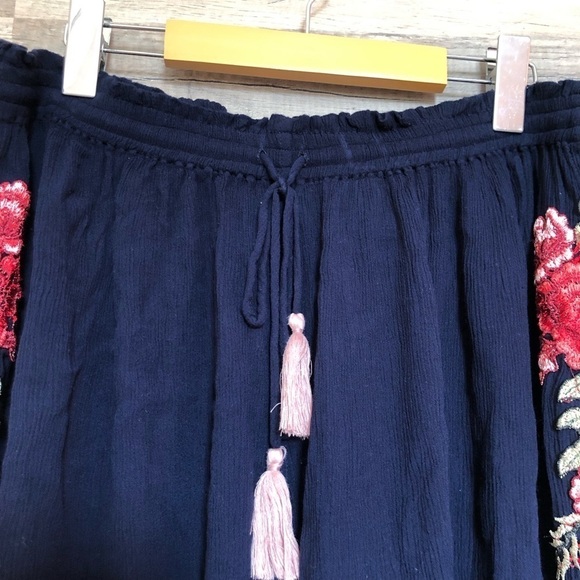 Women’s Boho Loose Fit Festival Floral  Embroidered Pull On Shorts Large - Picture 2 of 6